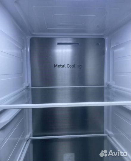 Холодильник side-by-side Samsung