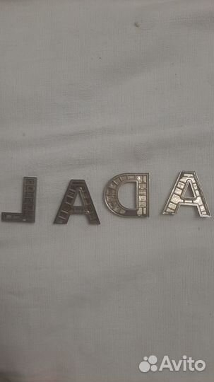 Буквы LADA на багажник оригинал