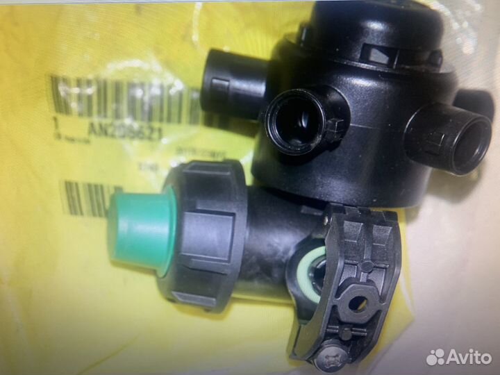 AN206621 держатель форсунки john deere
