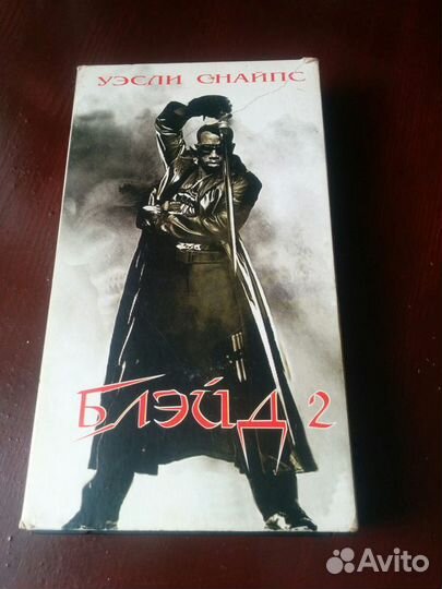 Видеокассеты с фильмами