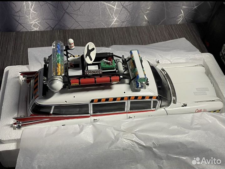 Hot wheels elite 1:18