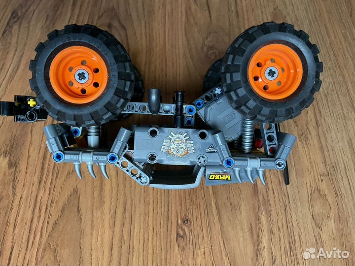 Lego technic машина 42119 monster jam max d