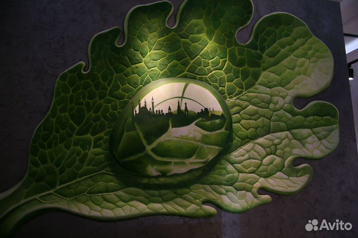 Роспись стен, барельеф, картины