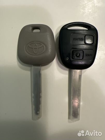 Ключ toyota corolla
