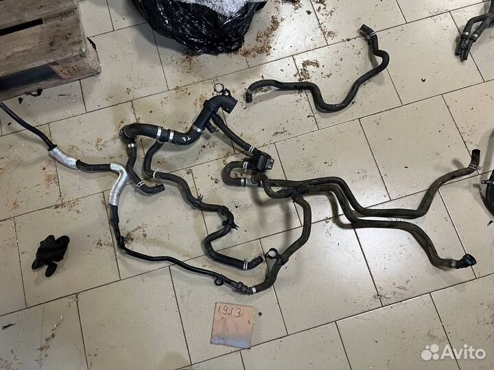 Патрубок охлаждения volvo xc90 2 II