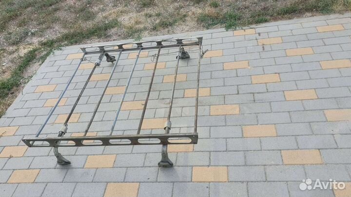 Багажник на крышу автомобиля