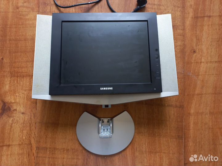 Телевизор samsung