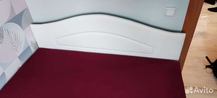 Кровать