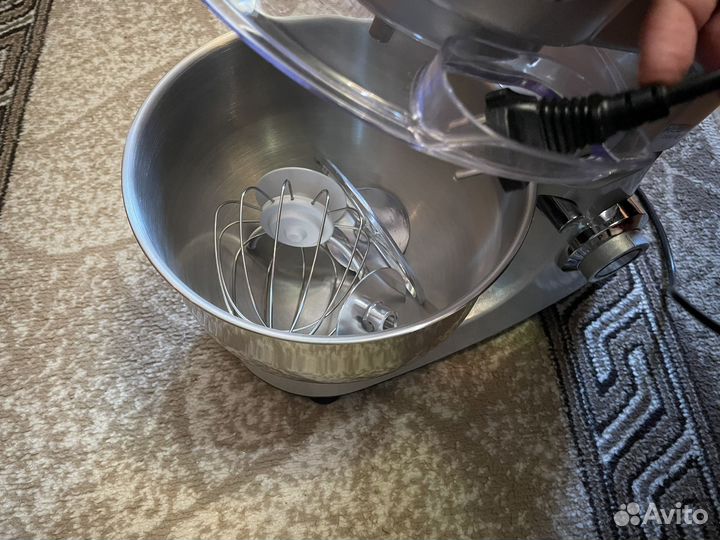 Кухонная машина (миксер)