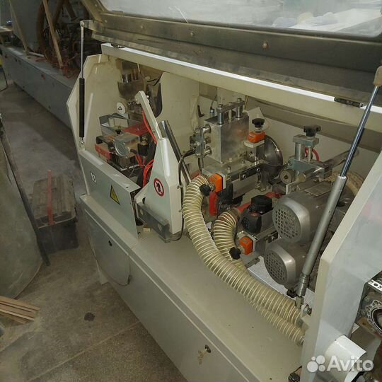 Кромкооблицовачный станок