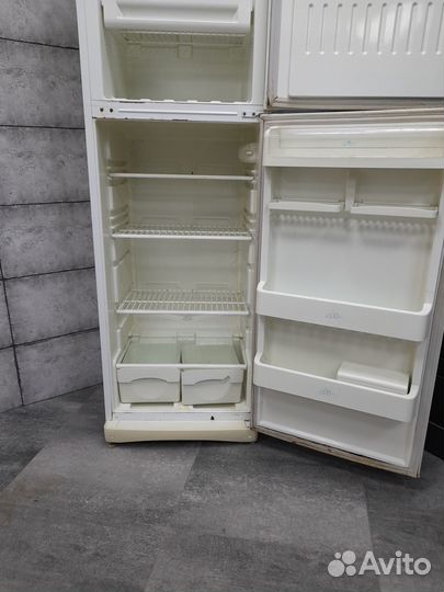 Холодильник Stinol 110Q001 (А139)