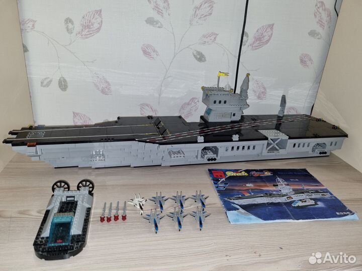 Лего авианосец 113