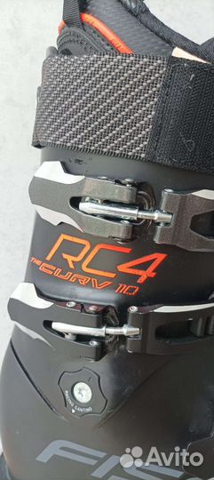 Горнолыжные ботинки Fischer RC4 Curv 110 Vacuum