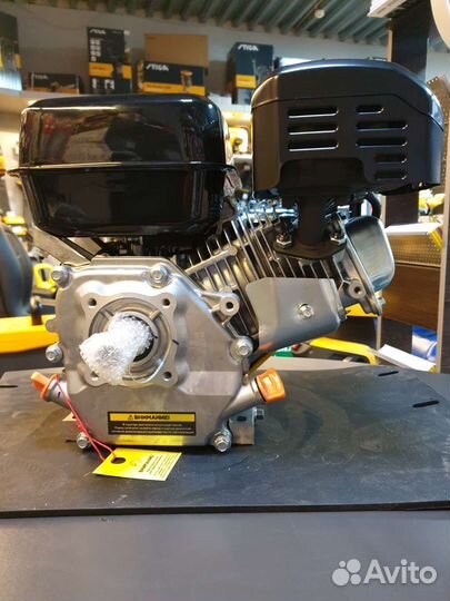 Двигатель с горизонтальным валом Champion G210HK