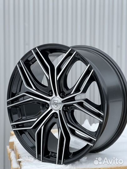 Диск литой R20 5X114.3 d67.1 8.5J et42 Tech Line 2