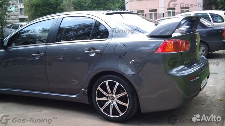 Козырек на крышу 9 зубьев на Mitsubishi Lancer 10
