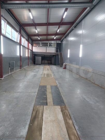 Свободного назначения, 300 м²