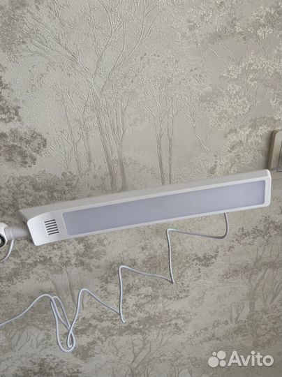 Светодиодный светильник на струбцине новый