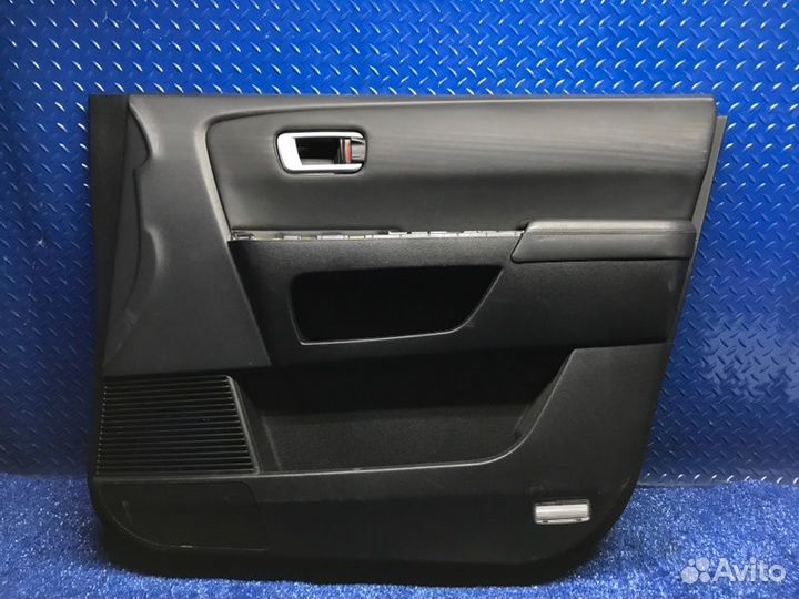 Дверная карта обшивка передняя правая Honda Pilot