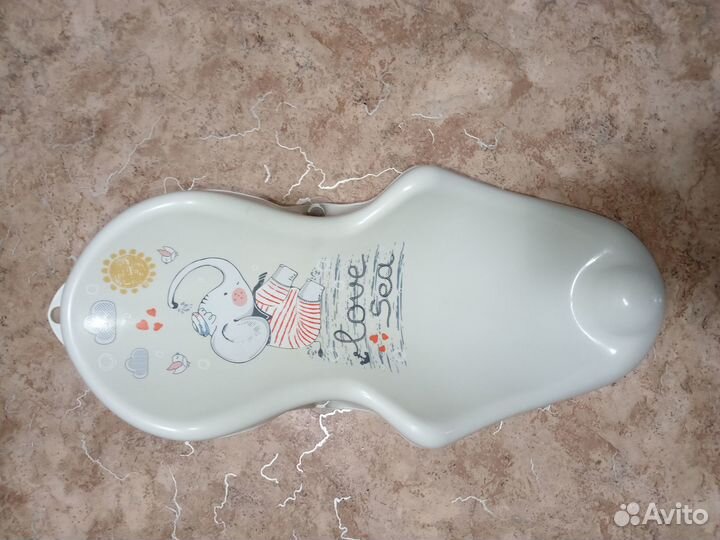 Стульчик для купания в ванной