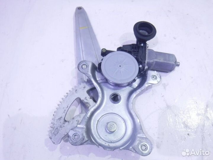 Стеклоподъемник электрический задний левый