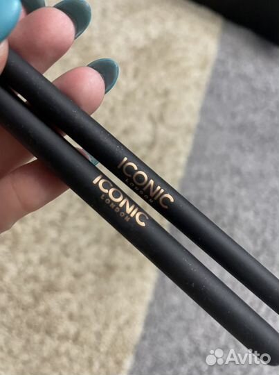 Кисти iconic London 2 шт