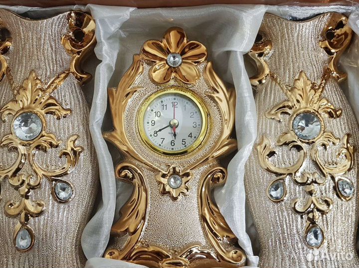 Гарнитур Часы и Вазы