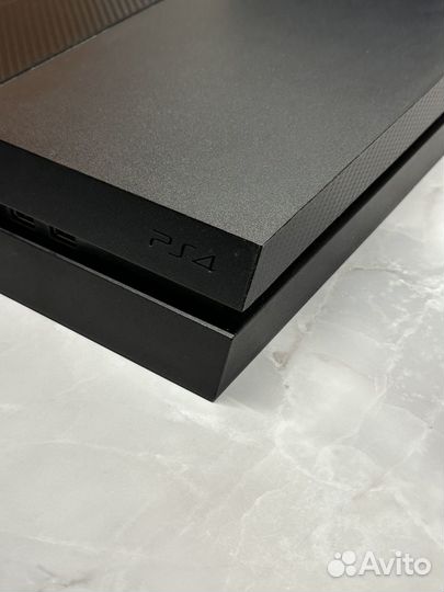 Sony PS4 500GB + Новый геймпад