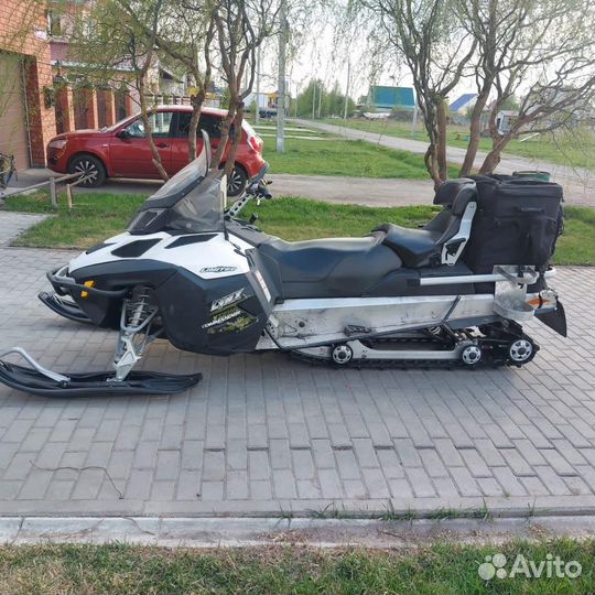 Продам снегоход BRP