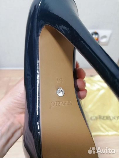 Туфли женские Gerzedo