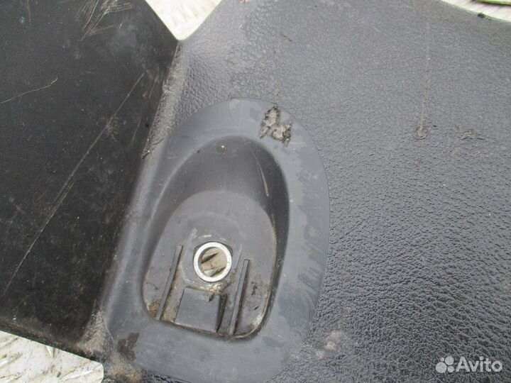 Накладка панели багажника Renault Laguna 2 2006г