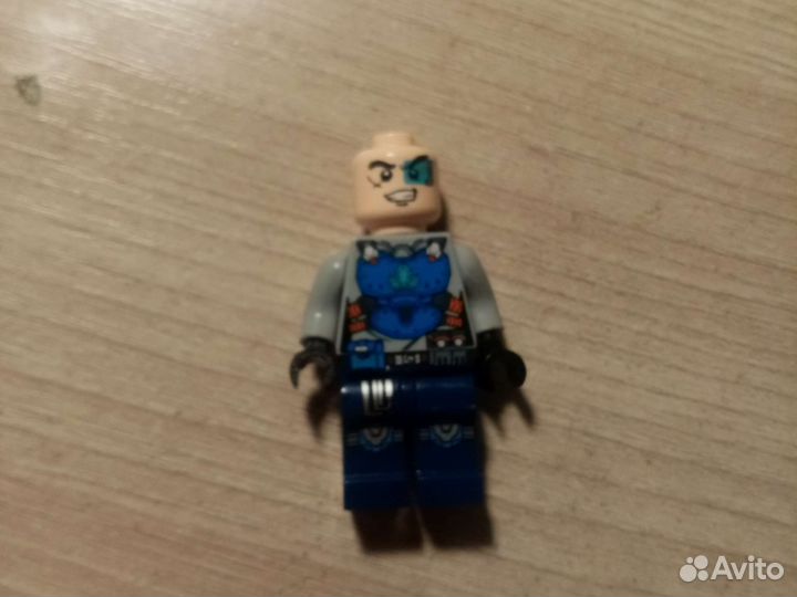 Lego человечек