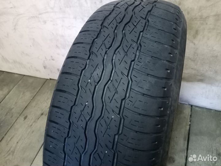 Bridgestone Dueler H/T D687 225/65 R17