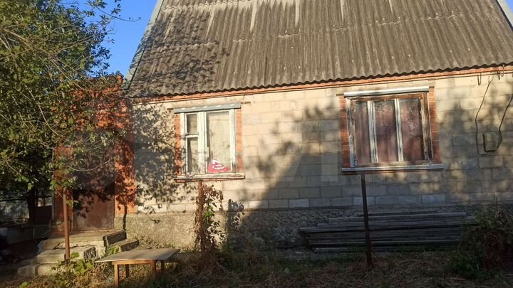 Дом 42 м² на участке 7 сот.