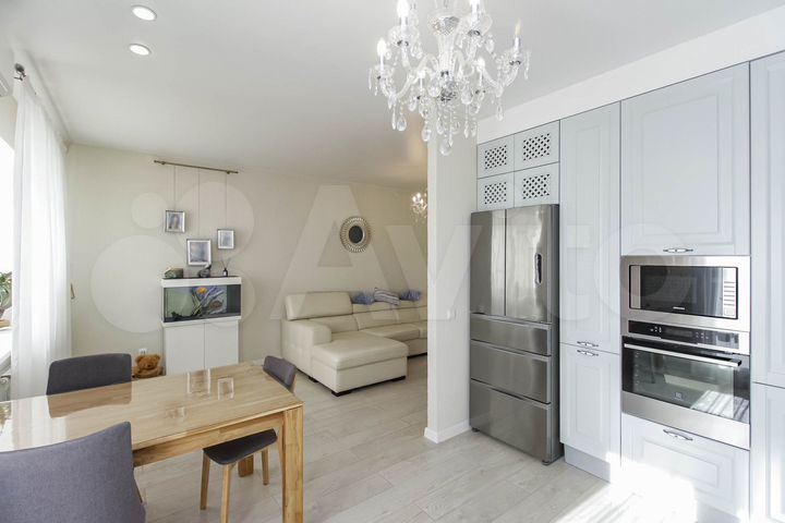 2-к. квартира, 90 м², 13/16 эт.