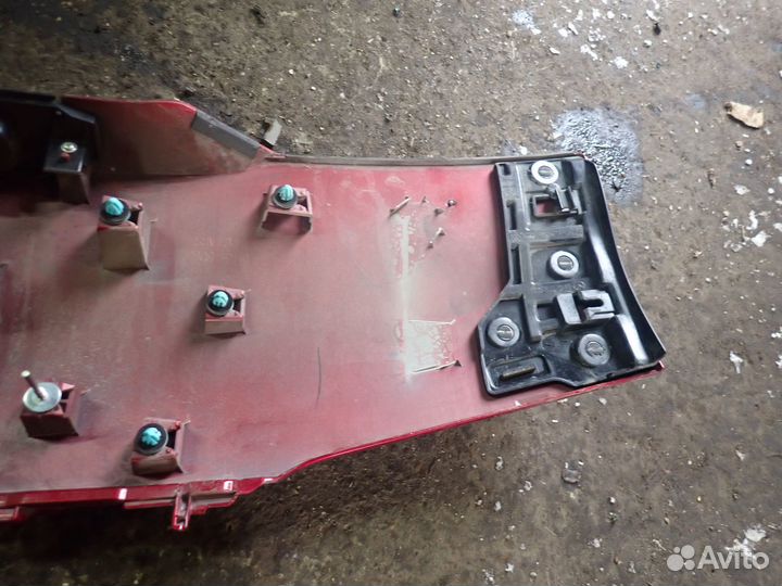 Накладка двери багажника Mazda CX-30 2019)