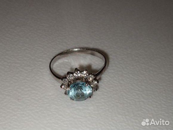 Серебряное кольцо с топазом