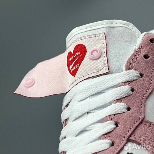 Кроссовки Nike Air Force 1 Valentines Day