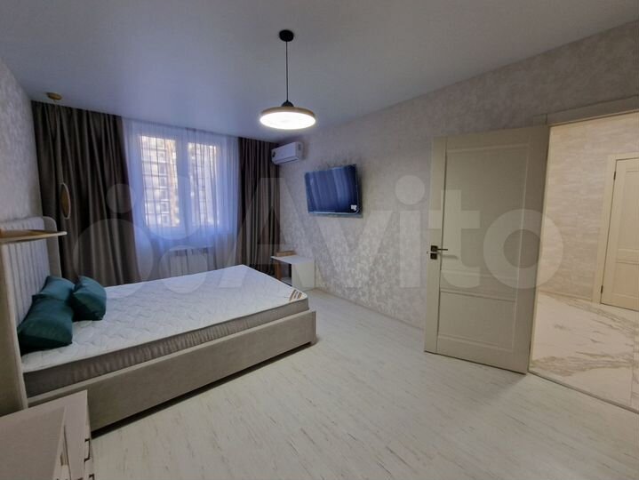 2-к. квартира, 48 м², 4/18 эт.