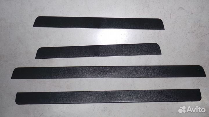 Накладки на дверные пороги lexus LX 570