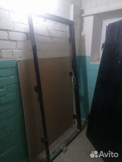 Дверь входная металлическая