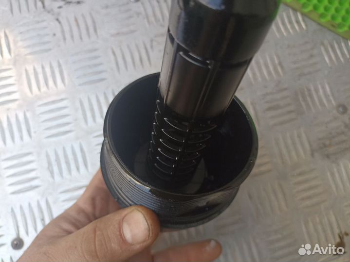 Крышка масляного фильтра Мерседес М112, М113