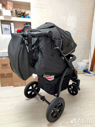 Коляска новая