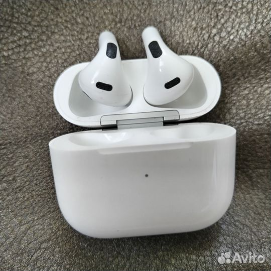 Наушники Apple AirPods 3-его поколения