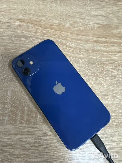 iPhone 12, 64 ГБ