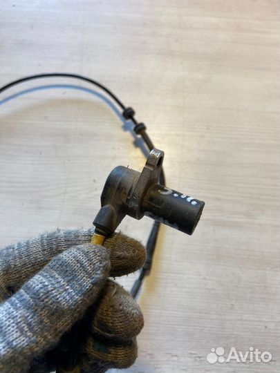 Датчик abs задний правый Hyundai Santa Fe Classic