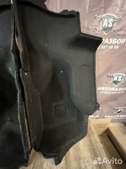 Обшивка багажника Kia quoris 3.8