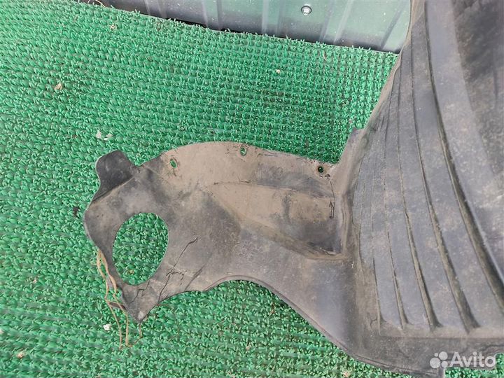 Подкрылок передний правый Mazda 6 (GG) 2007