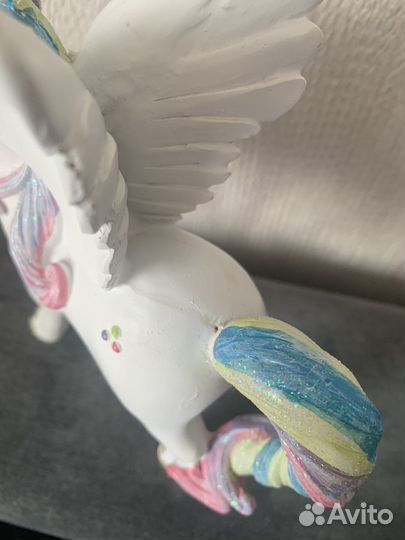 Статуэтка Единорог