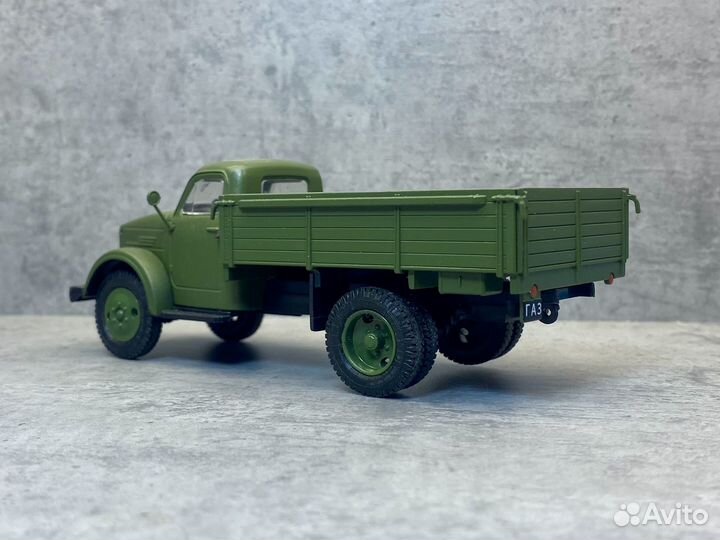 Коллекционная модель газ-51А военный 1:43